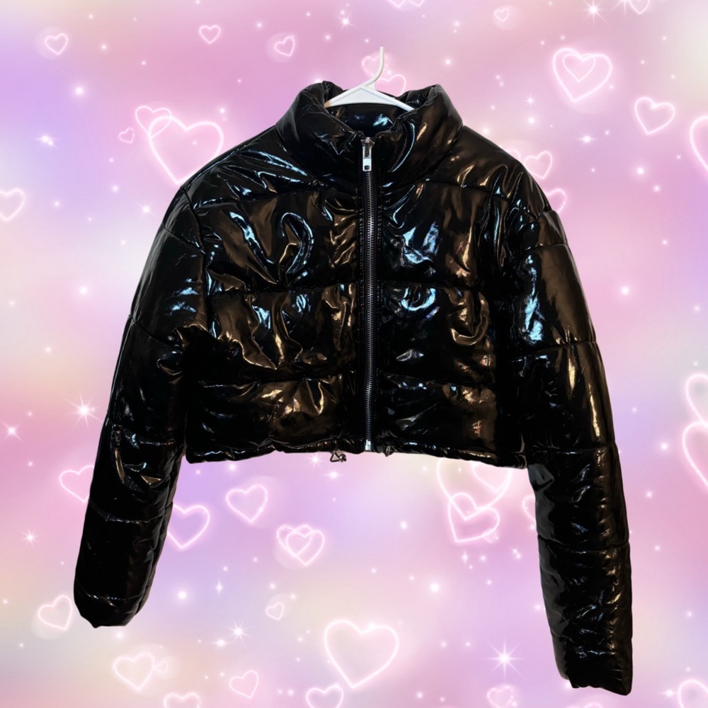✨black cropped puffer jacket✨
